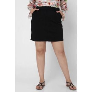 Vero Moda Curve Straight Black Trouser Style Short Skirt Plus Size 18